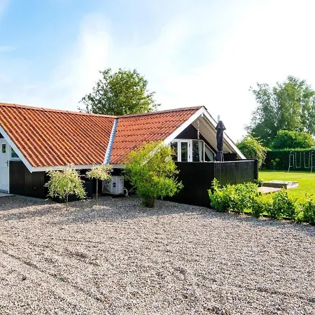 5 Person In Holiday home