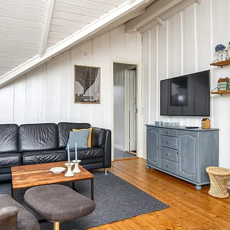 5 Person In Holiday home Hejls