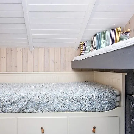 5 Person In Holiday home Hejls
